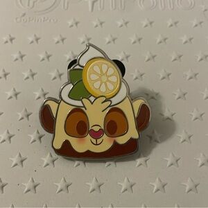 Disney Simba Munchling pin